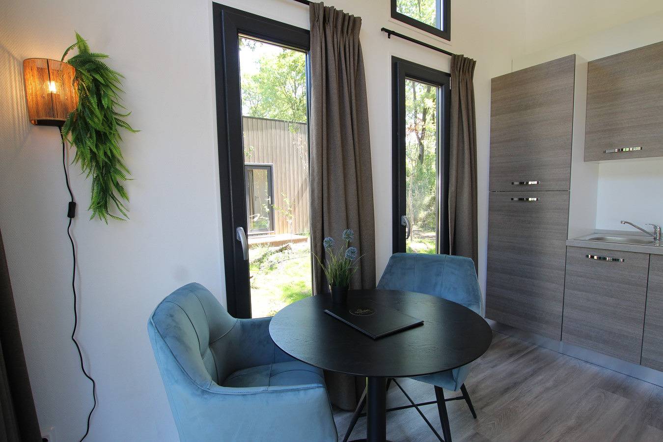 Tiny House voor 2 personen | Resort de Heimolen in Baarle-Nassau, Noord-Brabant