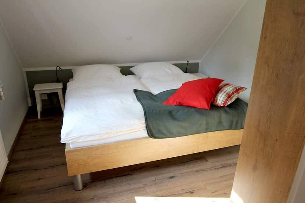 Ganze Wohnung, Hof Suhrkamp - Ferienwohnung \"Wiesenblick\" in Hatten, Naturpark Wildeshauser Geest