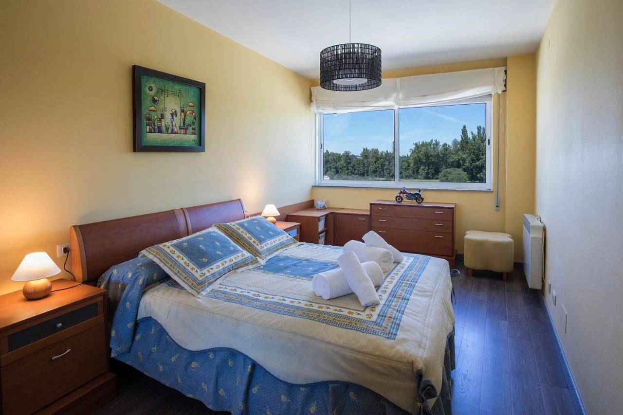 Apartamento entero, Two-Bedroom Apartment in Sarria, Reserva da Biosfera Ribeira Sacra e Serras do Oribio e Courel