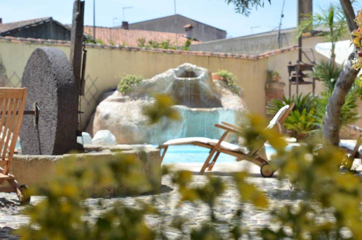 Hôtel pour 2 personnes, avec piscine et jardin, animaux acceptés à Cabras - 2