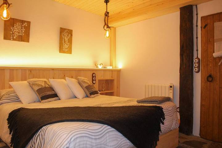 Gîte pour 4 personnes, avec balcon et vue à Rialp - 3