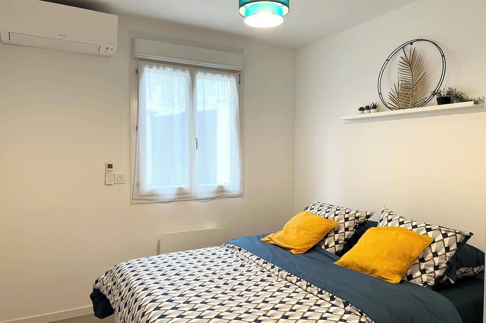 Air-conditioned house & parking 15 minutes from Paris in Bagneux, Hauts-de-Seine