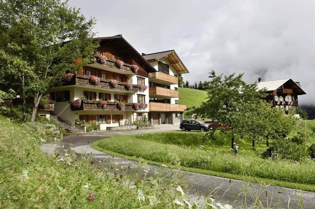 Berghof Gundalatsch in Gaschurn, Gaschurn und Umgebung
