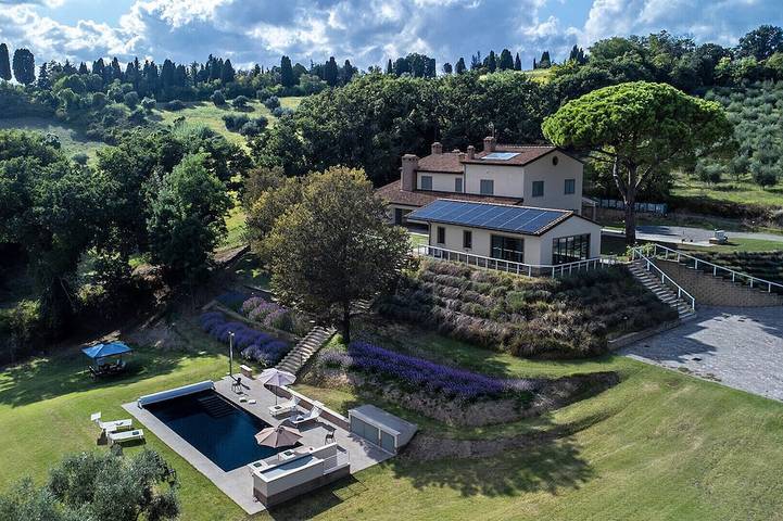 Ferienhaus für 13 Personen, mit Garten und Balkon