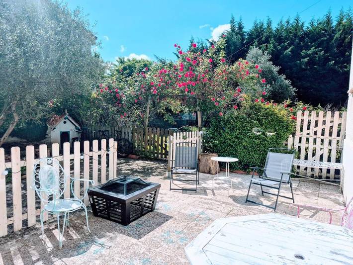 Apartamento de vacaciones para 7 personas, con terraza además de jardín y vistas - 1