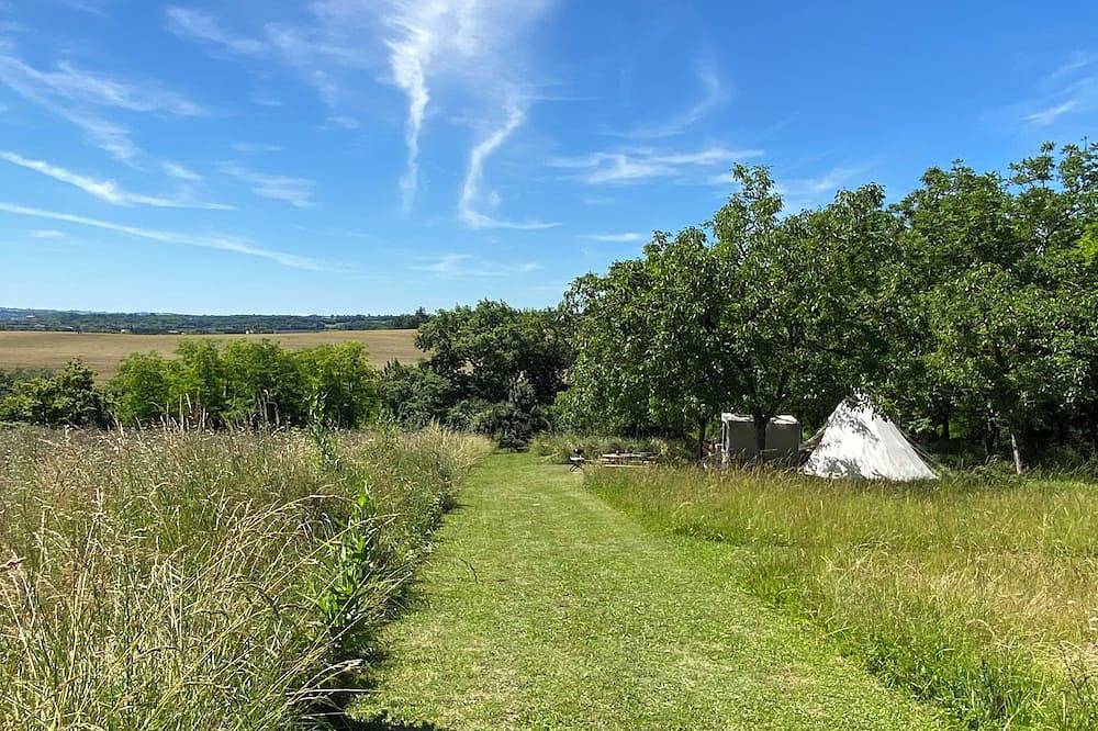 Camping pour 2 Personnes dans Moncrabeau, Région de Nérac