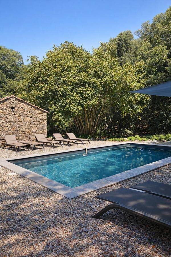 Maison de vacances pour 10 personnes, avec Balcon et Terrasse ainsi que Jardin et Piscine