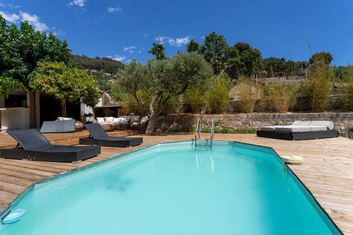 Location de vacances pour 4 personnes, avec jardin ainsi que piscine et vue à Ollioules - 3