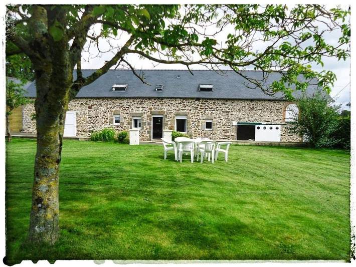 Location de vacances pour 6 personnes, avec jardin et terrasse dans Oisseau - 2