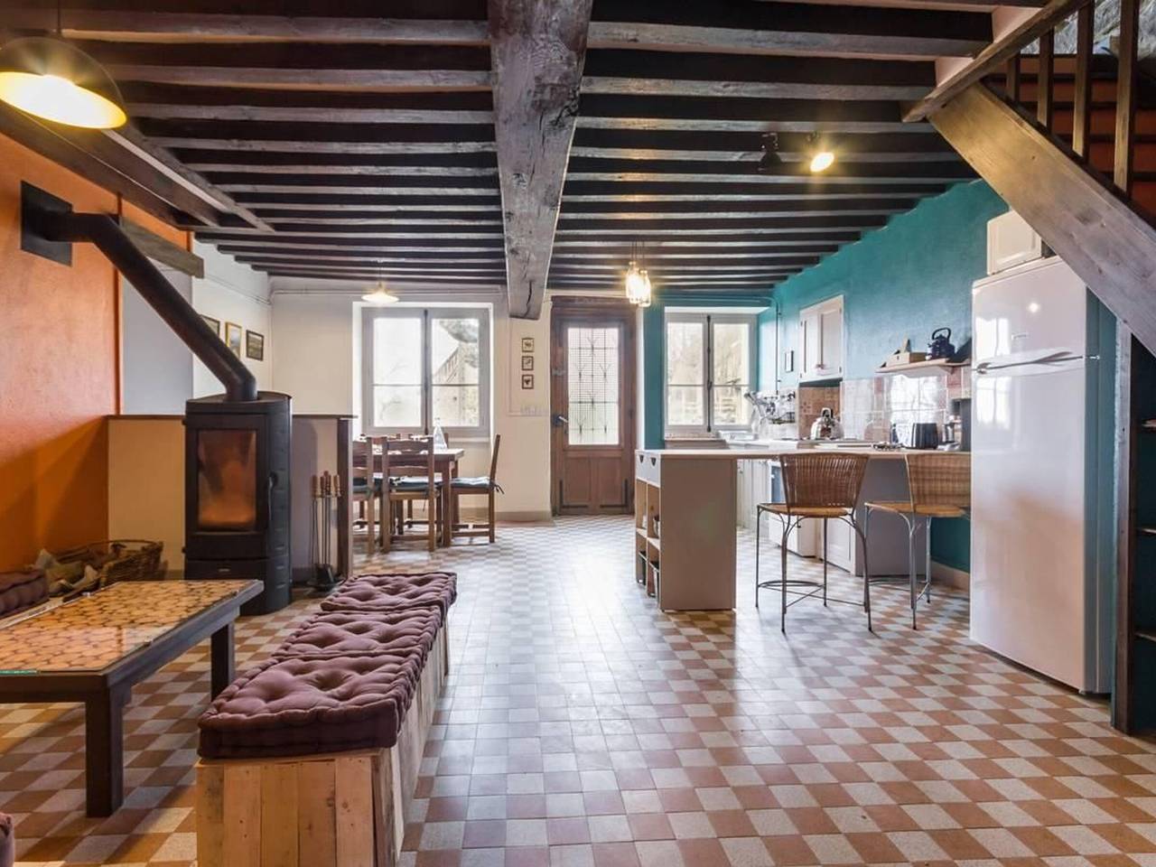 Eco-friendly cottage with games and garden in Morvan in Marigny-sur-Yonne, Nièvre