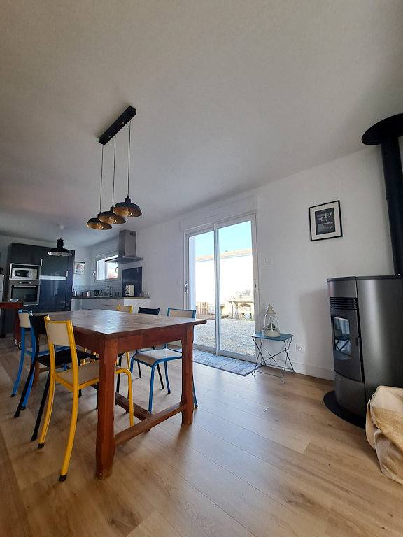 Gîte pour 6 personnes, avec terrasse et jardin à Dolus-d'Oléron - 3