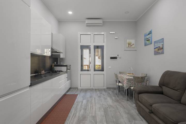 Holiday Home "Casa bella" with Terrace & A/C in Mondello, Palermo