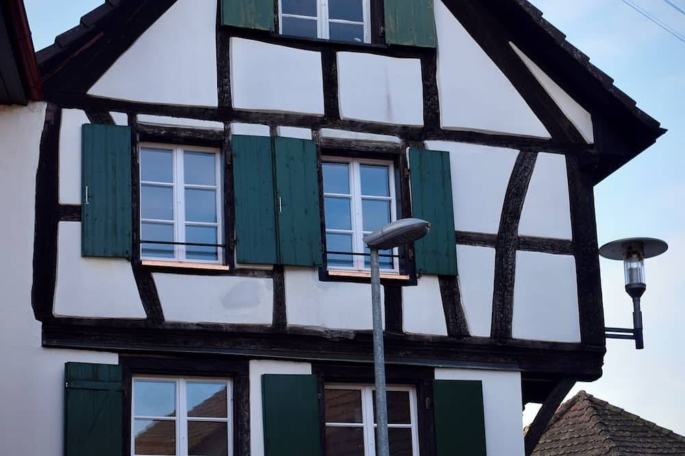 Ruhig und zentral in historischem Haus mit vielfältigen Ausflugszielen in Kandern, Südschwarzwald