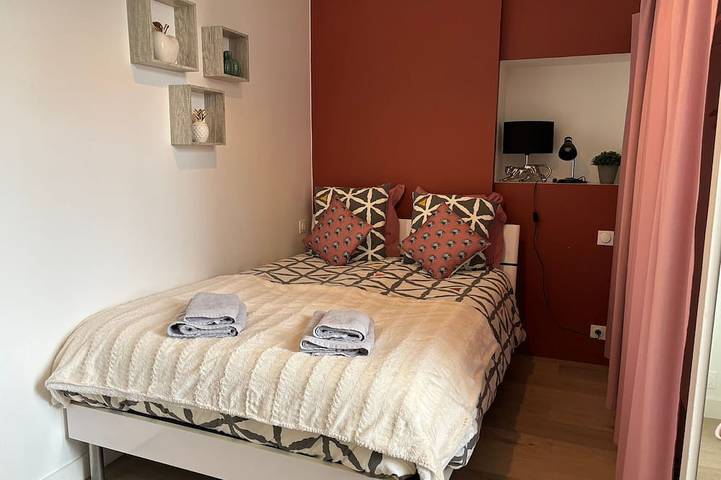 Gîte pour 6 personnes, avec jardin et piscine ainsi que jacuzzi et terrasse à La Garnache - 2