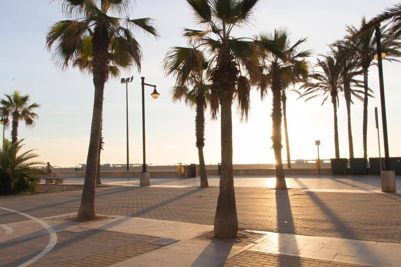 Sol Playa Suites in Platja del Cabanyal - Les Arenes (Valencia), Valencia