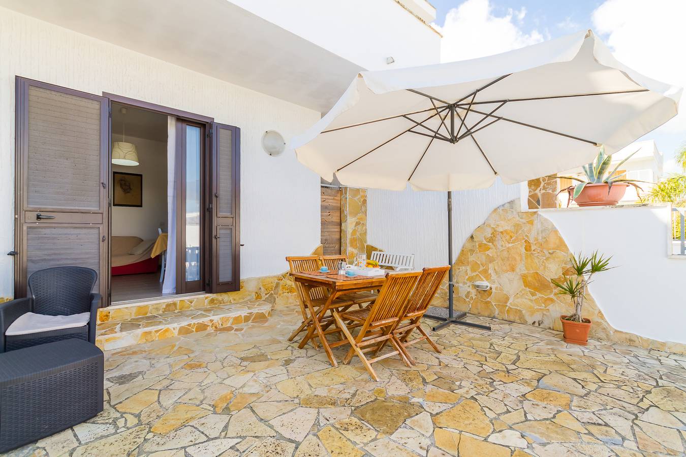 Villetta Bel Mare with garden near sea in Torre Dell'orso, Lecce Province