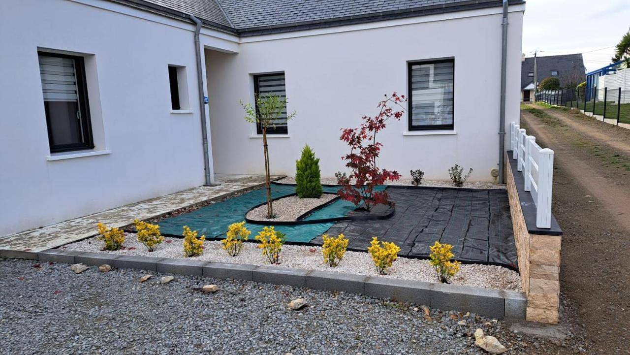 Three-Bedroom House in Saint-Armel, Côte des Mégalithes