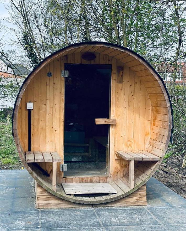 Location de vacances pour 12 personnes, avec jacuzzi et sauna ainsi que balcon et jardin à Zele - 3