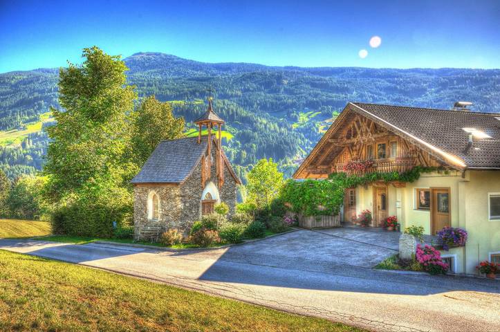 Ferienhaus für 4 Personen, mit Balkon und Terrasse sowie Garten in Wattens
