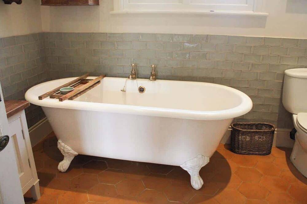 Lewes Sauna House · Modern Interiors, Castle Views in Lewes (UK), East Sussex