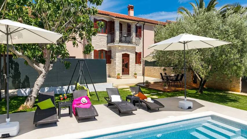 Ferienhaus für 7 Personen, mit Garten und Pool, mit Haustier in Pula