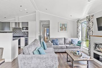 Chalet for 8 People in Broadwoodwidger, Devon, Photo 4