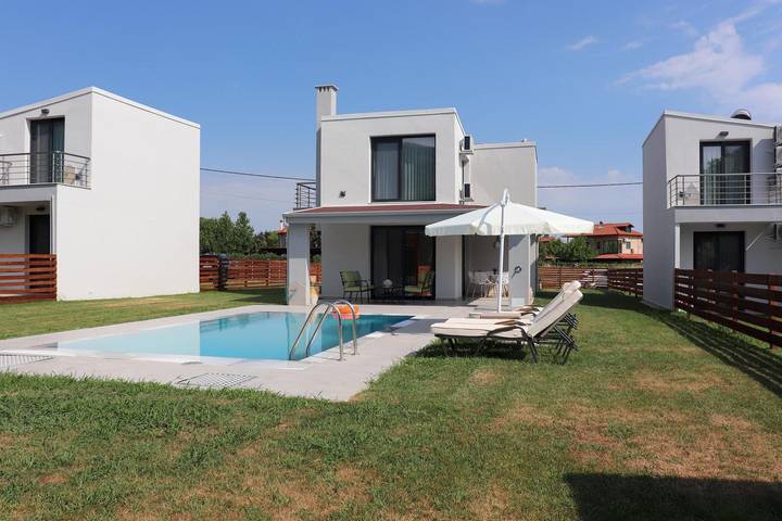 Resort per 6 persone, con Balcone e Terrazza nonché Giardino e Piscina in Grecia
