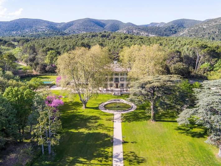 Hôtel pour 2 personnes, avec jardin et piscine à Lauris