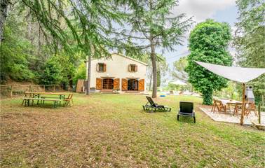 Location de vacances pour 8 personnes, avec piscine à Suvereto