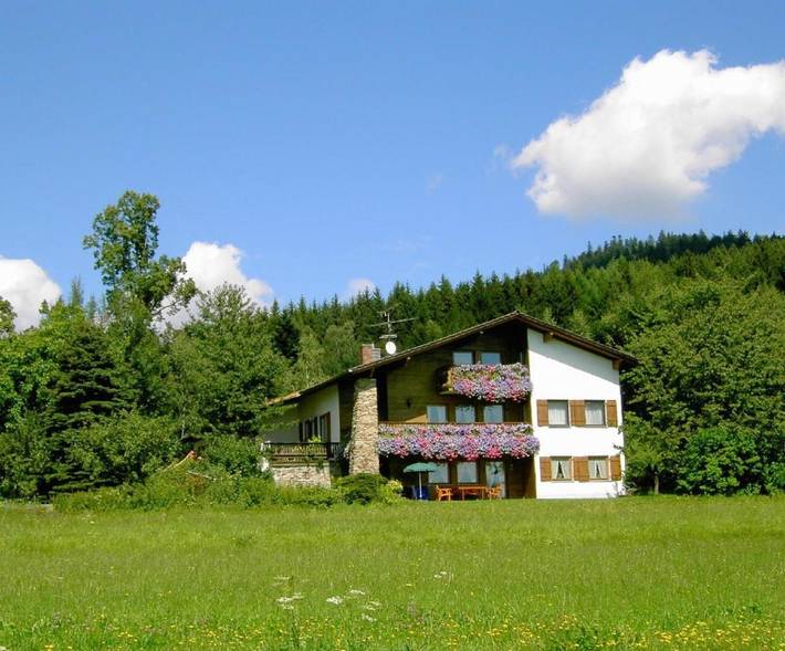 Ferienwohnung für 2 Personen, mit Terrasse und Garten