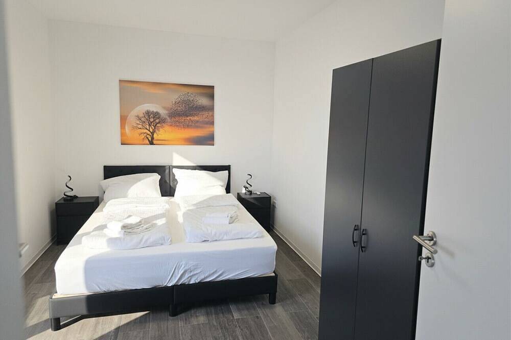 Ganze Wohnung, Bright City Apartment with Balcony & Parking – Apolonialiving in Karlsruhe, Rheinebene