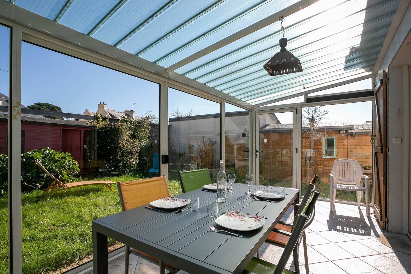 Casa de vacaciones 'Charmante Maison' con jardín privado y Wi-Fi in Plérin, Côte de Goëlo