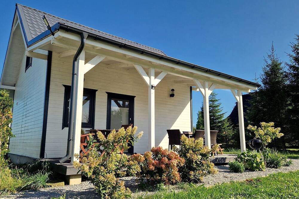 Ferienhaus für 8 Personen in Powiat Sławieński