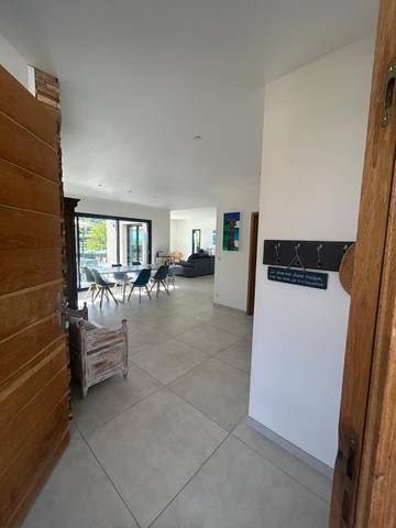 Gîte pour 8 personnes, avec vue et jardin à Vinsobres