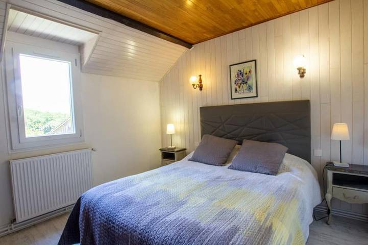 Gîte pour 6 personnes, avec jardin à Saint-Aubin-de-Nabirat - 2