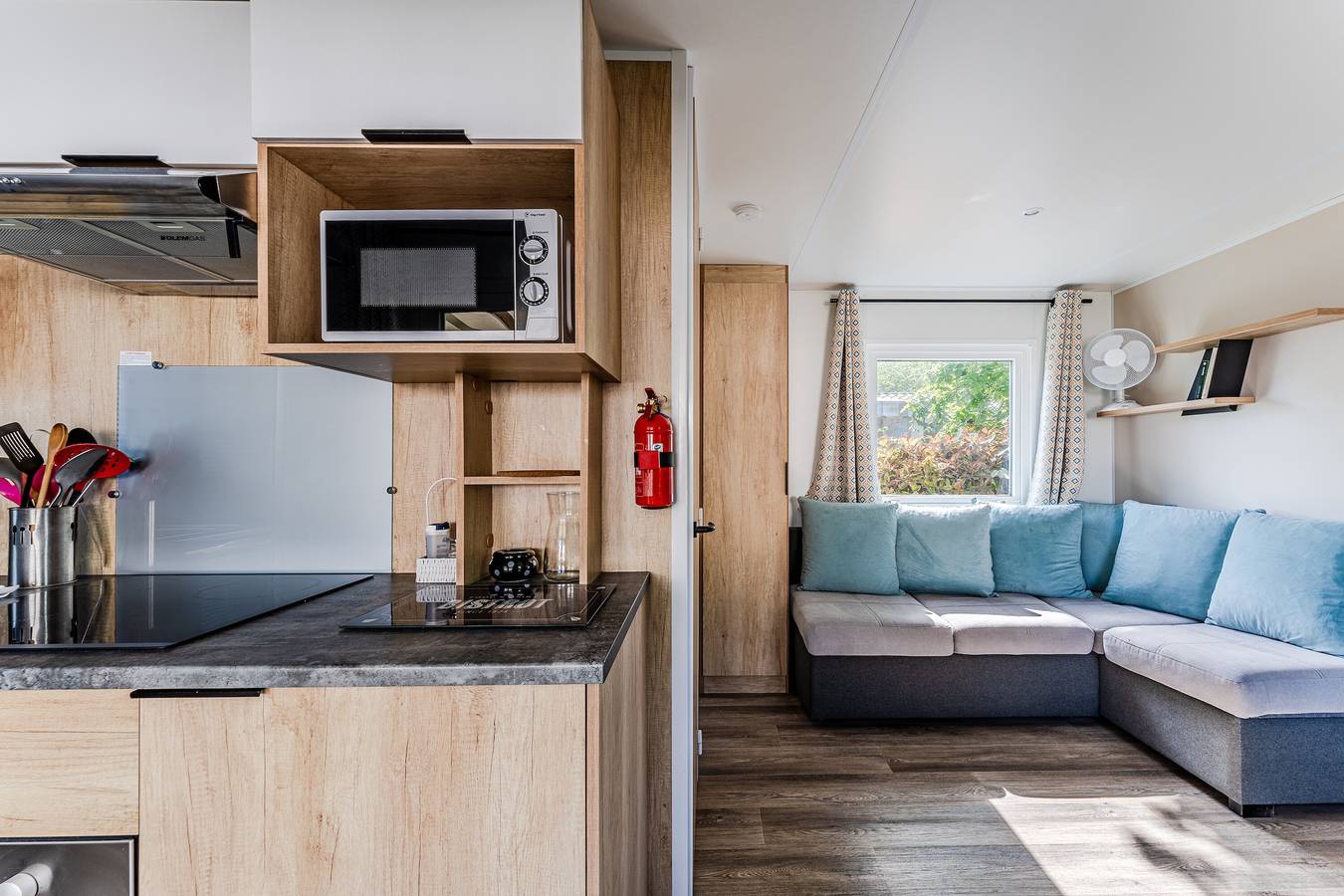 Mobile Home '4 Personnes, Climatisé' avec piscine partagée, terrasse privée et climatisation in Gastes, Côte d’Argent