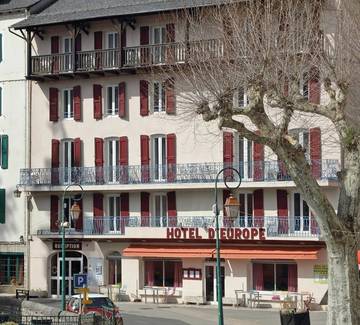Hôtel pour 2 personnes, avec piscine ainsi que jardin et terrasse, animaux acceptés à Meyrueis