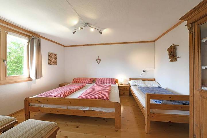 Blockhütte für 9 Personen, mit Balkon und Garten in Au - 3