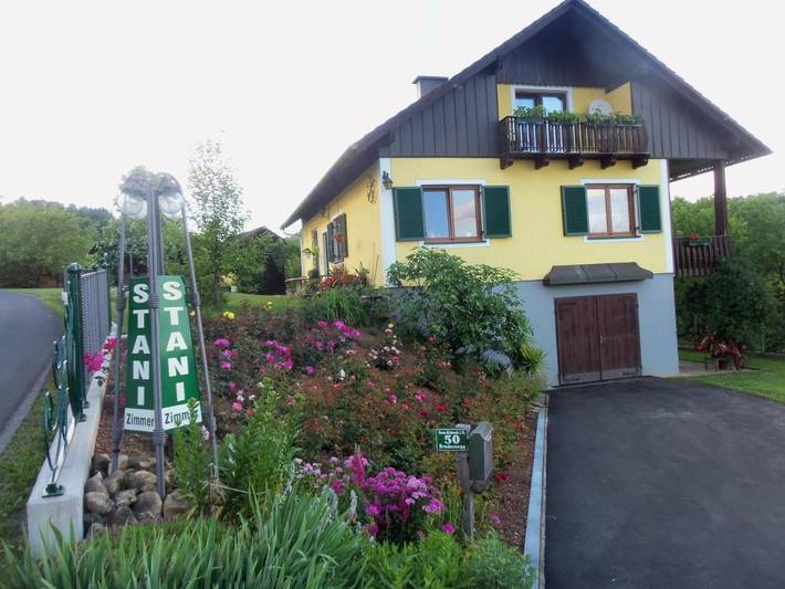 Ferienwohnung für 3 Personen, mit Terrasse und Ausblick sowie Garten - 1