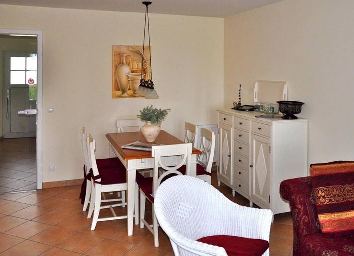 Ferienwohnung für 4 Personen, mit Terrasse und Garten in Bastorf - 2
