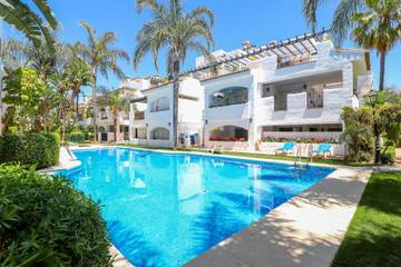 Vakantieappartement voor 5 Personen in Playa de Cortijo Blanco, Marbella, Afbeelding 4