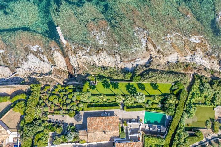 Villa pour 10 personnes, avec jardin et piscine ainsi que vue et sauna, animaux acceptés à Saint-Tropez - 3