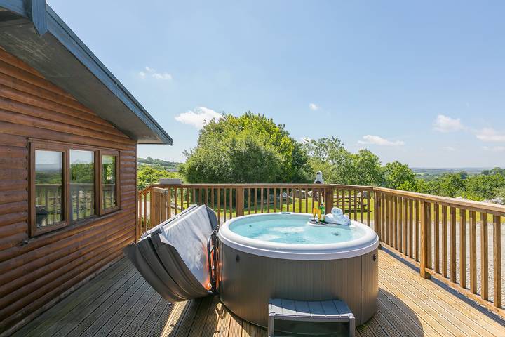 Cottage for 5 people, with Hot tub and Garden in St. Breward