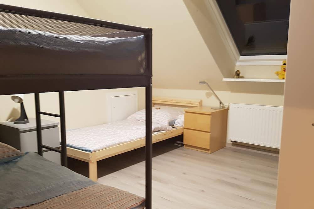 Ganze Wohnung, Schöne neu Renovierte Familienfreundliche Ferienwohnung in Brunsbüttel, Dithmarschen
