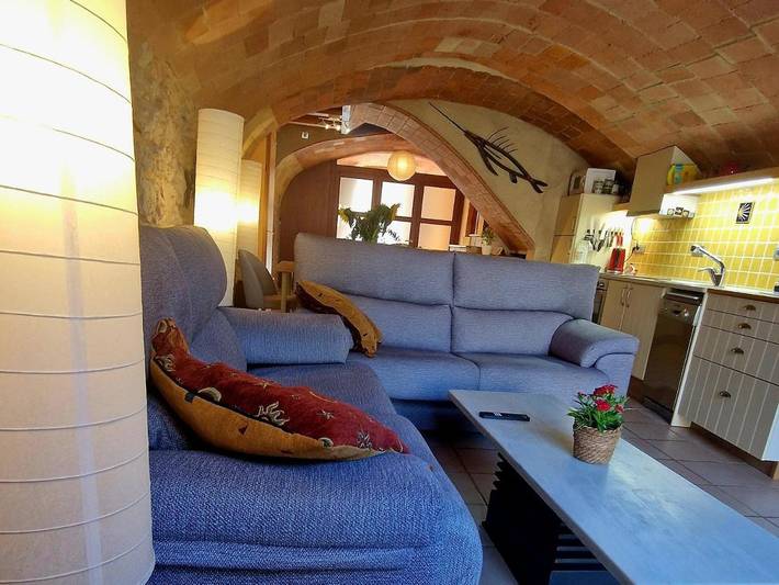 Location de vacances pour 6 personnes, avec jardin et terrasse à Bellcaire d'Empordà - 2