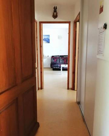 Gîte pour 4 personnes, avec piscine ainsi que vue et balcon à Ignaux