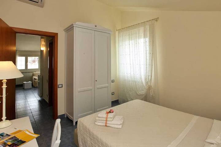 Villa a Case Alte con piscina e giardino in Sant'Omero, Costa Adriatica Abruzzo