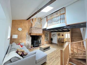 Gîte pour 5 personnes, avec jardin à Rochechouart