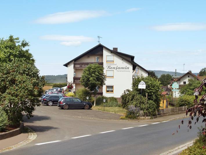 Ferienwohnung für 4 Personen, mit Terrasse in Treffelstein