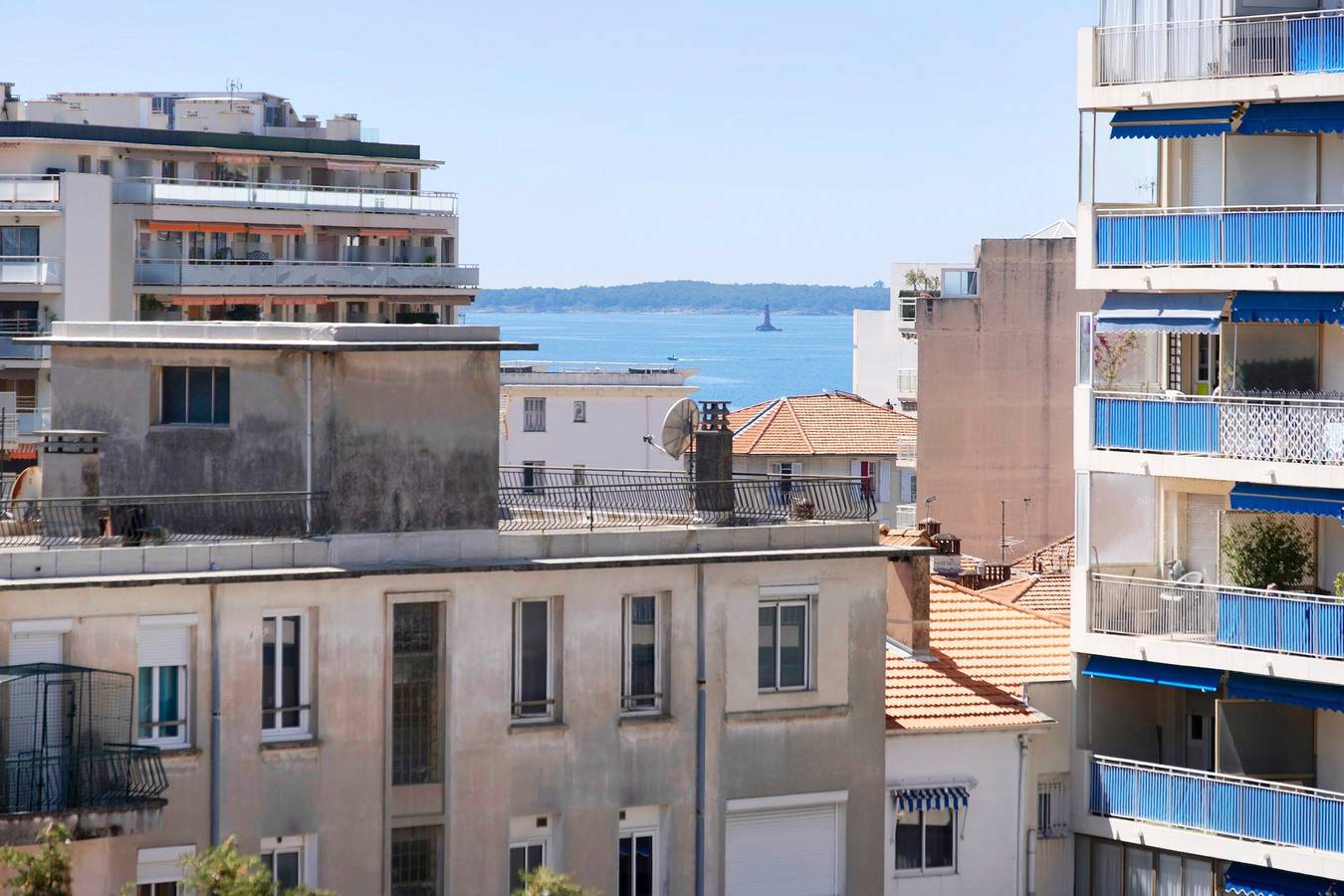 Appartement entier, Centre juan les pins 2P pkg Elfira in Antibes, Côte méditerranéenne (France)